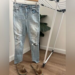 Abercrombie & Fitch light wash stretch distressed jeans